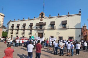 Más de 20 sindicatos se reúnen en Plaza de Armas para conmemorar el Día del Trabajo / Foto: Armando Vázquez 