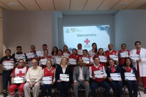 Canaco realizó la entrega de reconocimientos a 26 miembros de la Cruz Roja Mexicana.