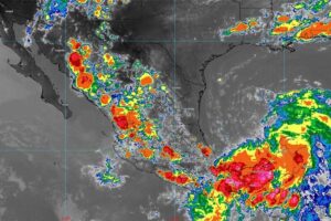 ‘Beryl’ podría intensificarse en los próximos días a huracán categoría 2 y que incluso llegue a categoría 3 / Foto: Conagua