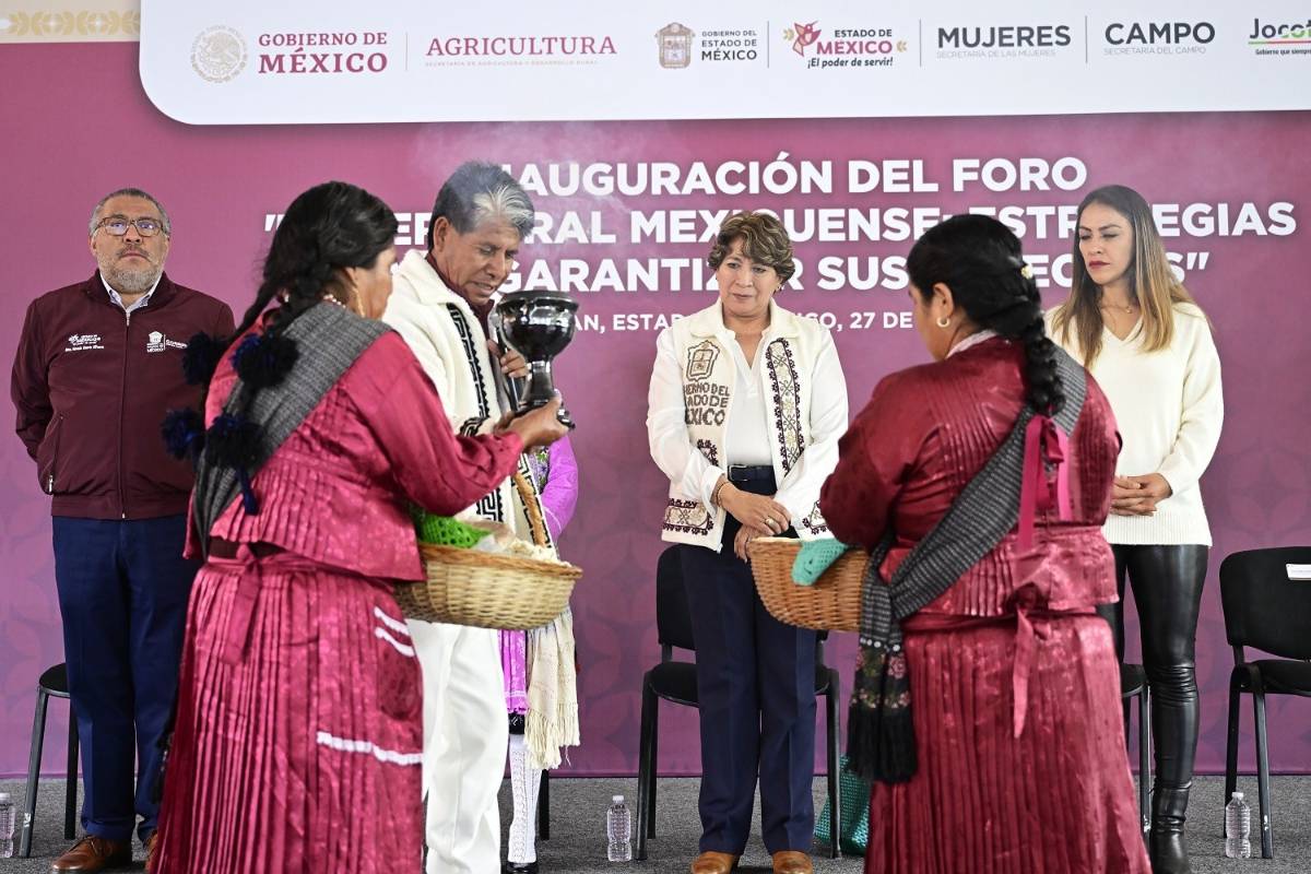 Delfina Gómez Álvarez inauguró el Foro Mujeres Rurales Mexiquenses: Estrategias para Garantizar sus Derechos.