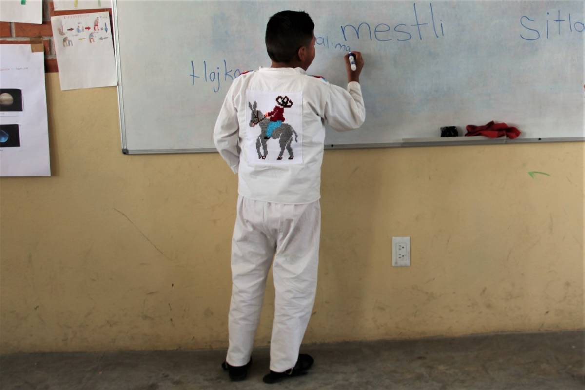 Gobierno mexiquense impulsa el modelo de educación intercultural bilingüe.
