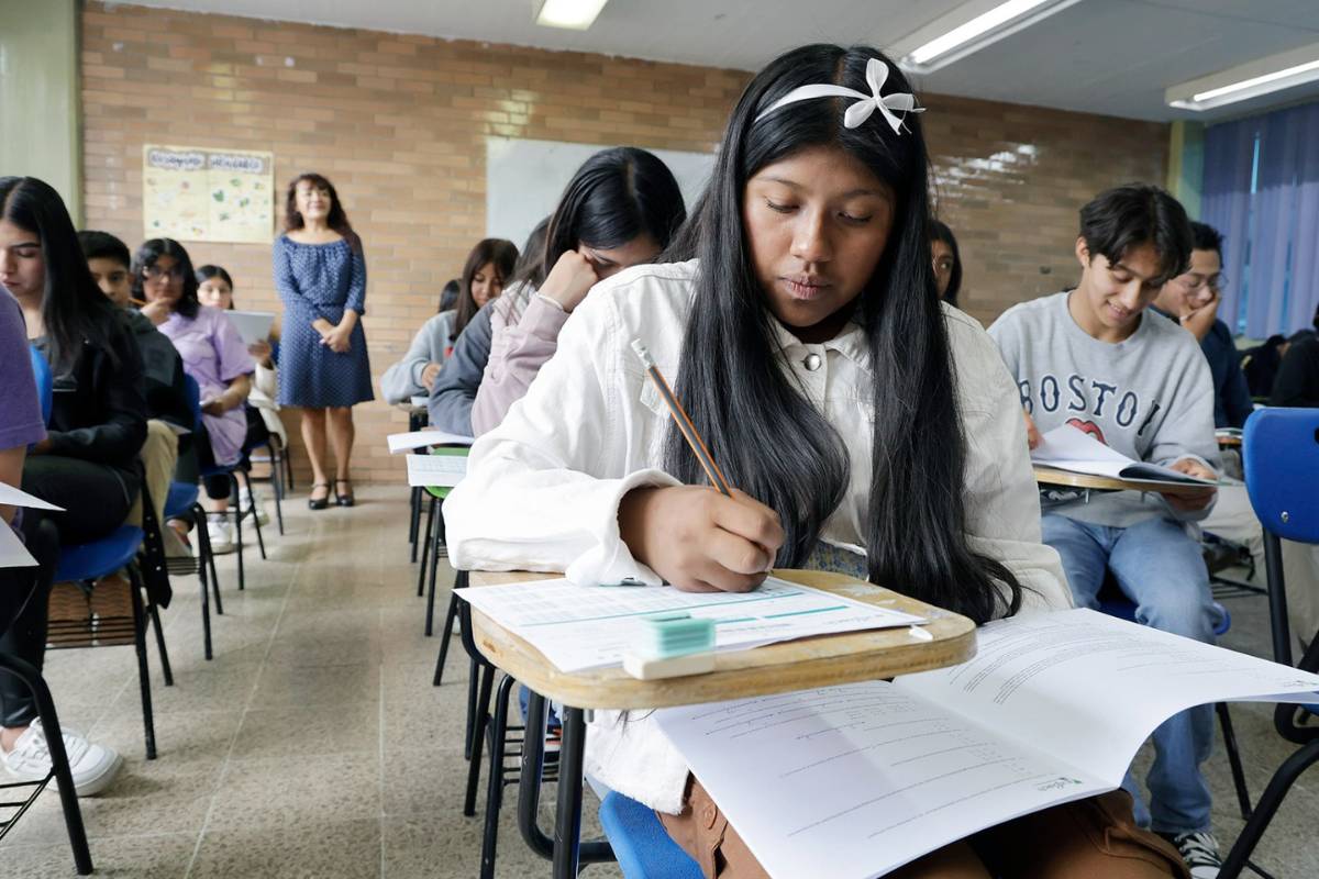 En el Estado de México se ofrecieron 214 mil 703 espacios en este nivel educativo para atender a 133 mil 729 aspirantes que aplicaron su examen de asignación.