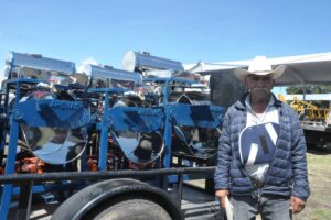 Mil 800 campesinos de Texcaltitlán recibieron apoyos del Gobierno del Estado de México.