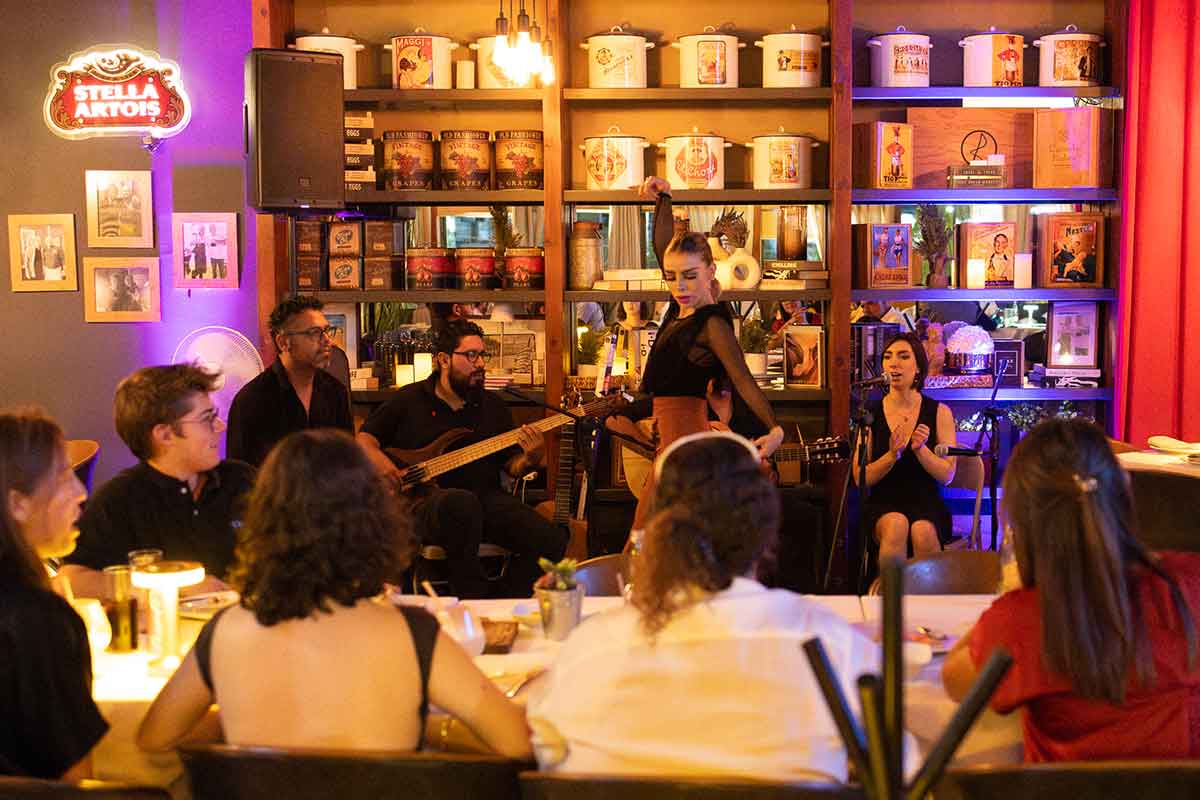 El público disfrutó la noche flamenca. / Foto: Luis Bosque